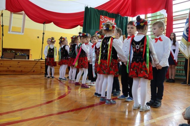 b_1024_768_0_00_images_2022_2023_Wydarzenia_3maja_342341830_606036804795876_5990737590796195778_n